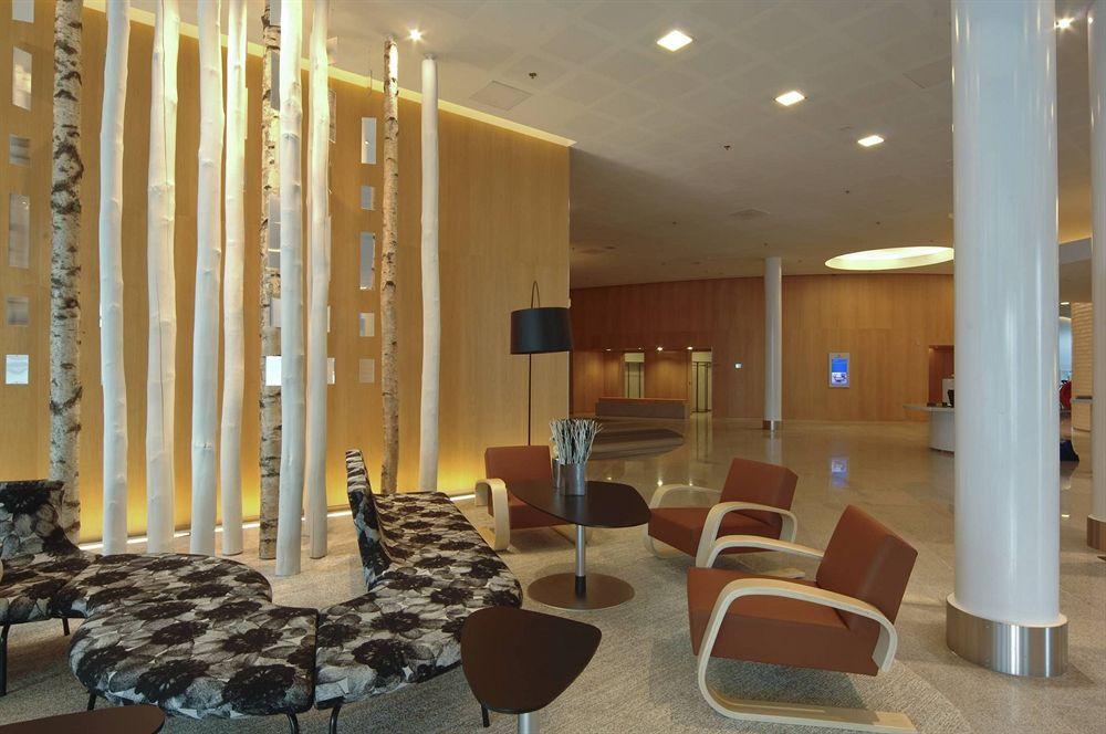 赫尔辛基机场希尔顿酒店 万塔 外观 照片